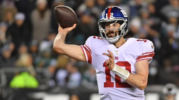 Jan 8, 2023; Philadelphia, Pennsylvania, USA; New York Giants quarterback Davis Webb (12) throws a pass against the Philadelphia Eagles during the fourth quarter at Lincoln Financial Field.